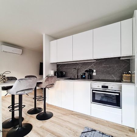 St Antoni Suite2 Stilvolle Ferienwohnung Mit Parkplatz In Άιζενστατ Εξωτερικό φωτογραφία